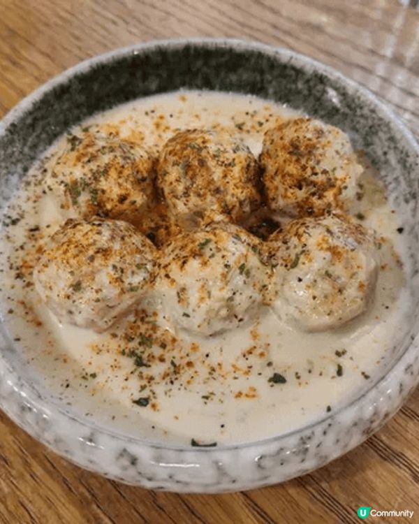 ✨ 銅鑼灣 Vol.1 Café 以日系裝潢，氣氛輕鬆，店內...