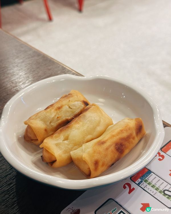 灣仔QRE Plaza好多嘢食,呢間米線晏晝超多人幫襯