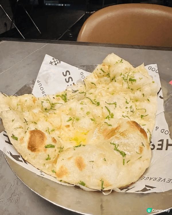 走入圓方頂層，餐廳選擇眾多。當行到 Sepoy Mess，第...