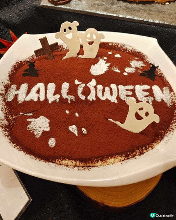 喜來登自助餐食物豐富裝修別緻， 有生蠔龍蝦皇帝蟹等選擇 和原...