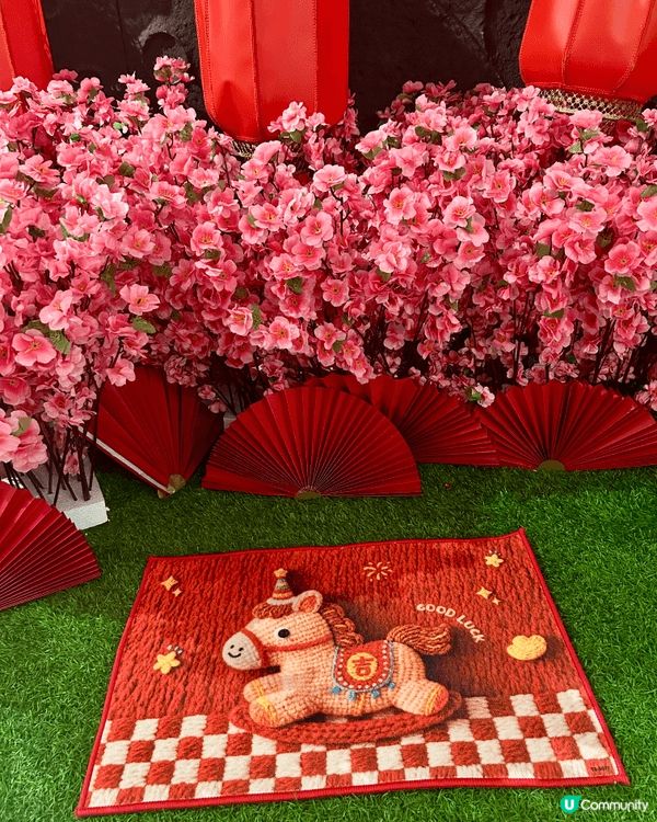 新年嚟啦，一定要準備定啲揮春貼喺屋企，我仲買咗個馬仔小公仔同...