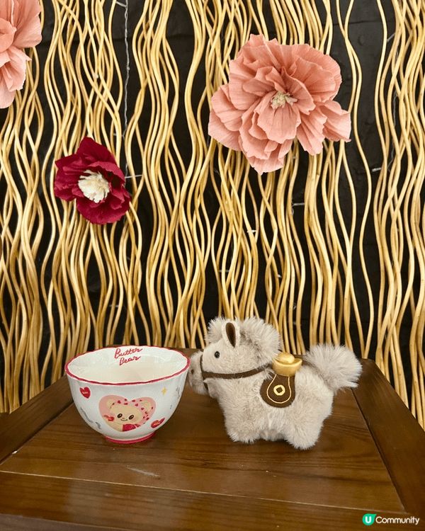 新年嚟啦，一定要準備定啲揮春貼喺屋企，我仲買咗個馬仔小公仔同...