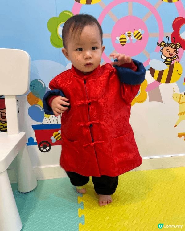 就快又係新年了，睇番之前bb過新年嘅樣子，覺得時間真係過得好...