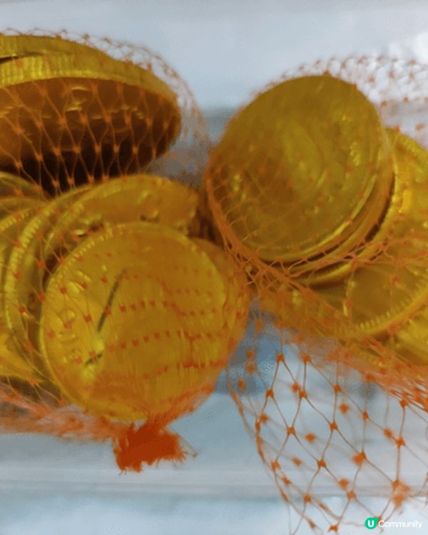 過年點可以少得賀年嘅食品呢？我嘅最愛藍罐曲奇，瑞士蓮朱古力，...