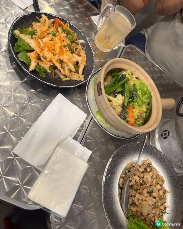 泰國菜都好味道，係太子金泰子泰國餐廳，推介原因平靚正，有冬蔭...