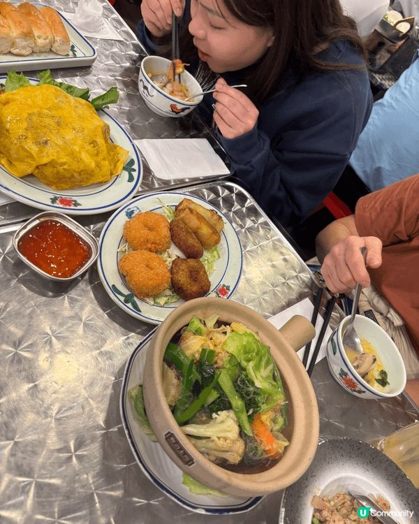 泰國菜都好味道，係太子金泰子泰國餐廳，推介原因平靚正，有冬蔭...