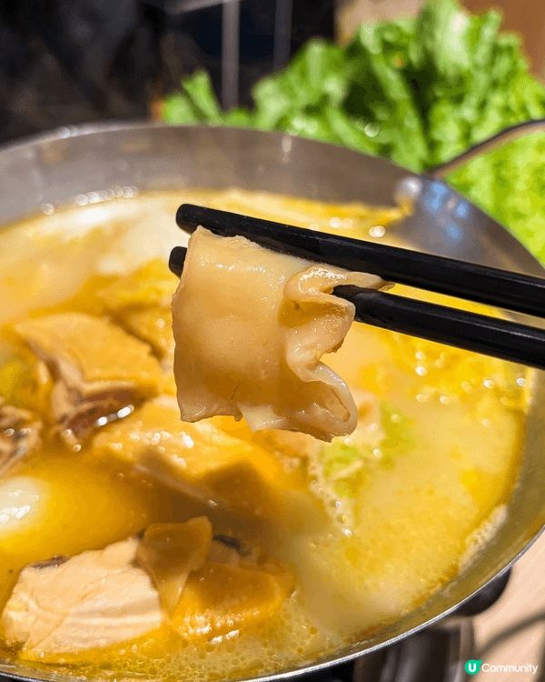 天氣凍就想食啲熱辣辣嘅嘢，呢晚係金仔米線見到佢哋都出左一人鍋...