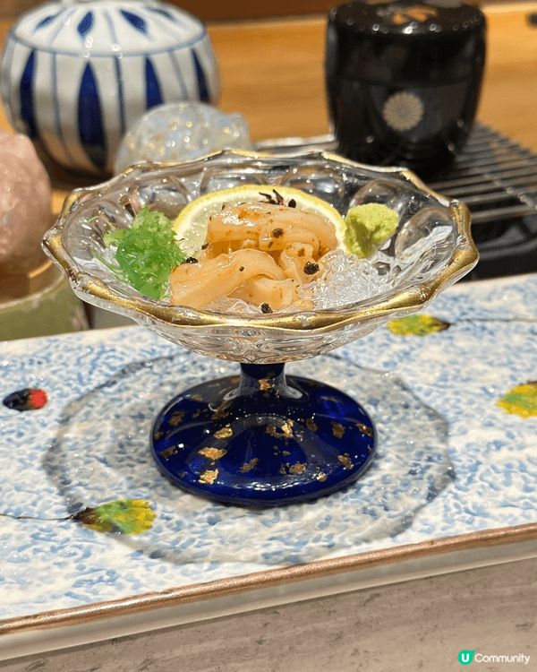 餐廳有吧枱座位及sofa座位，平日晚市都差唔多滿座，大家黎之...