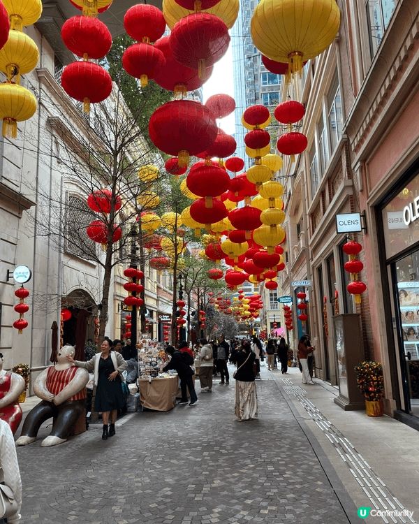 利東街新年市集又黎啦，成條街充滿賀年氣氛非常之靚同熱鬧，大家...