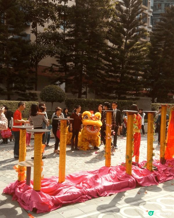 新春期間，屋苑擧辦了新年新氣象舞獅表演，真的很熱閙，大家睇得...