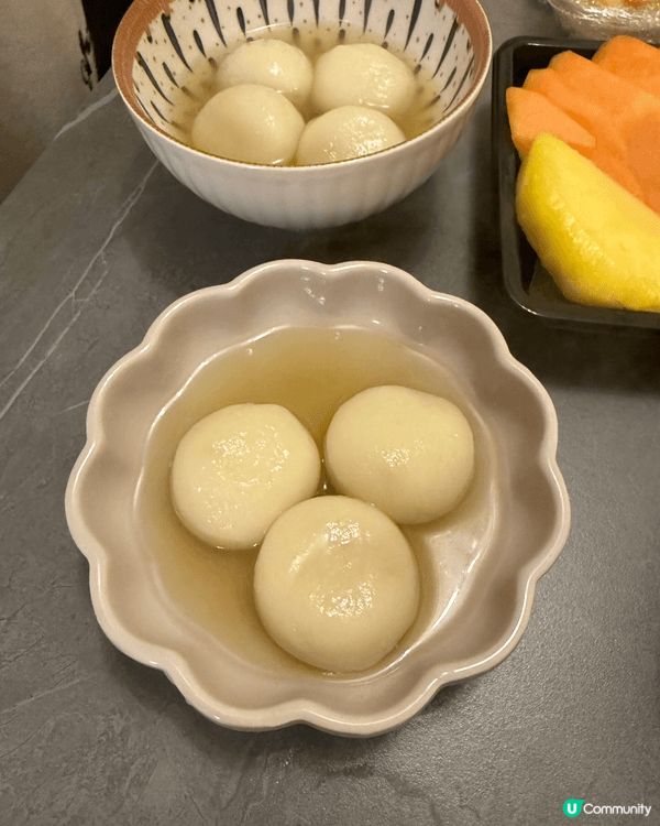 每逢做節，都一定會與家人一起聚聚食盤菜及湯圓，寓意團團圓圓，...