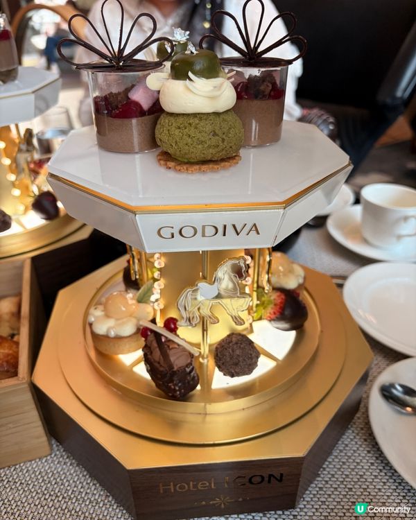 Hotel Icon的GREEN X GODIVA 星願木馬...