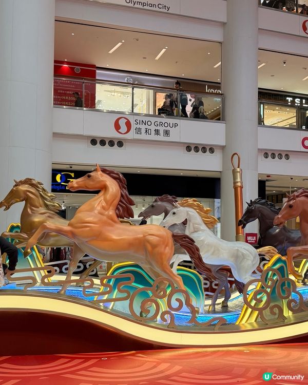 團年飯後奧海城！駿馬奔騰賀新歲！🐎✨