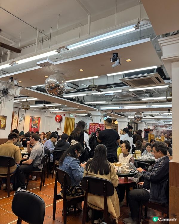 蓮香樓 食點心 超多遊客