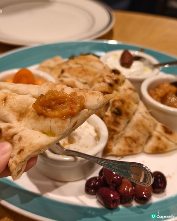 抵食皮塔餅烤肉拼盤套餐