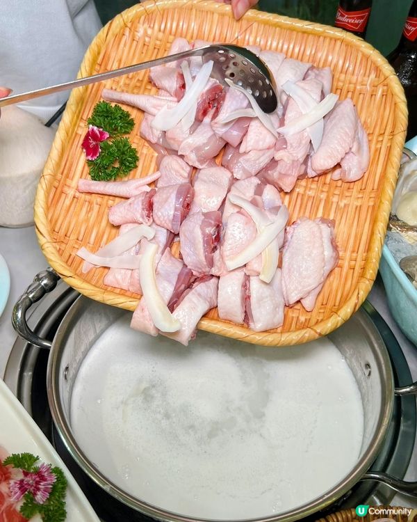 【深圳】海鮮盛宴!椰漿椰子雞+海鮮拼盤，粵港客必訪!