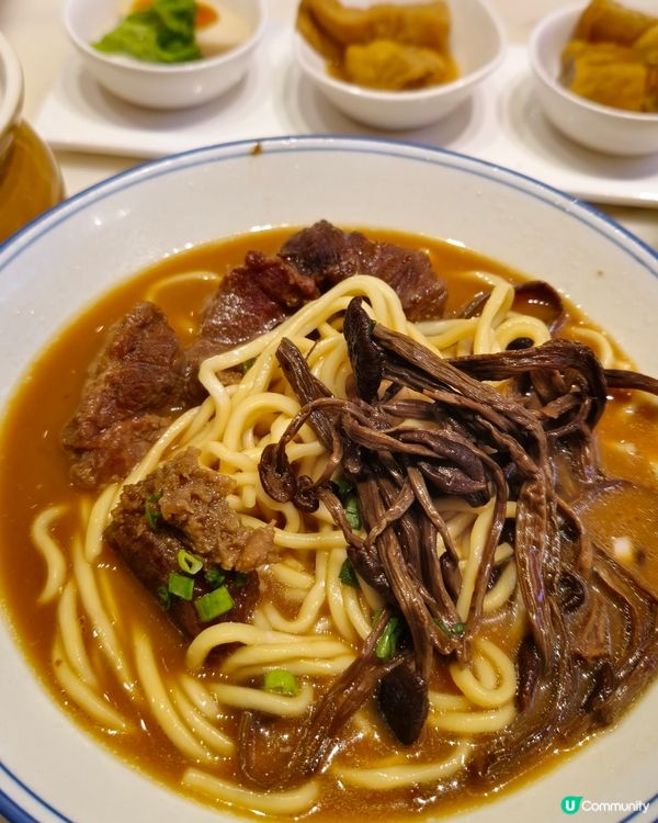 茶樹菇牛腩麵正！🍜😋
