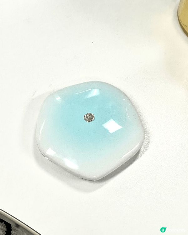 彩棠 #02 芙玉盤遮瑕盤，適合白皙膚色。包含四種顏色，分別...