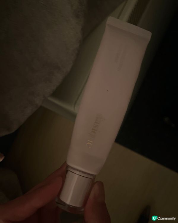 這是我常用的面霜和調色防曬，皮膚乾時，很需要足夠滋潤，上妝前...