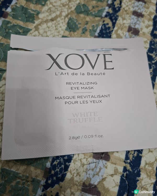 如果你化眼妝時有卡粉現象，敷上這個後才想化眼妝有效減去細纹和...