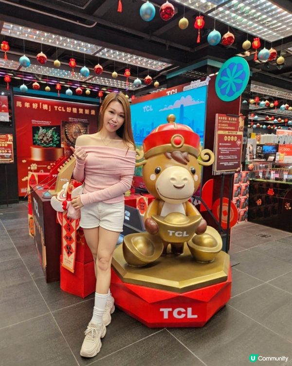 去旺角shopping🛍 見到百老滙有TCL Popup活動...