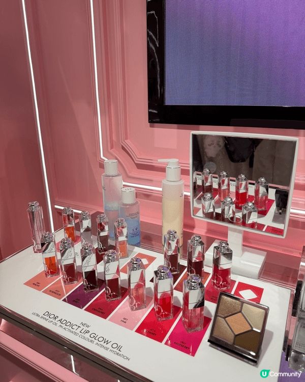 第一枝Dior既潤唇膏係舊同事送俾我，一直都覺得好潤，搬新屋...