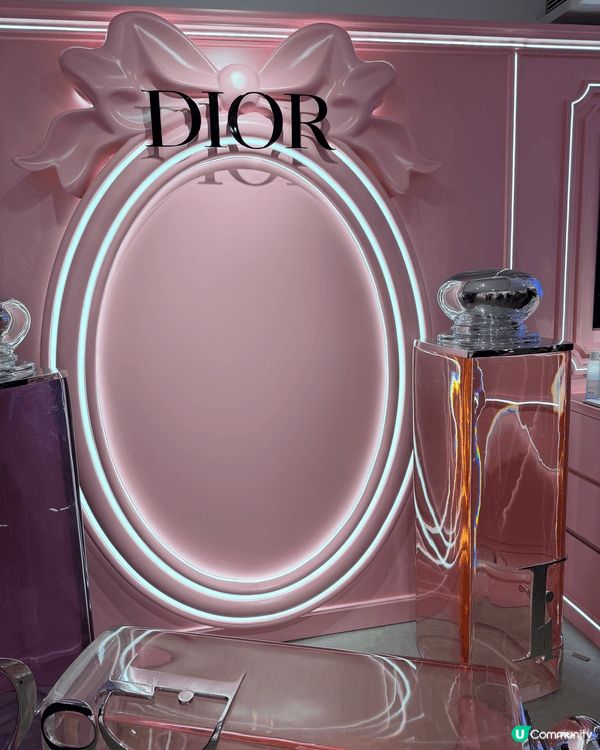 第一枝Dior既潤唇膏係舊同事送俾我，一直都覺得好潤，搬新屋...