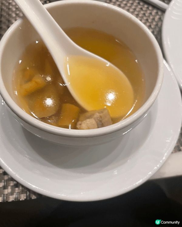 上星期去了荃灣如心酒店食自助餐，當日吃了乳豬，多種燒物例如燒...