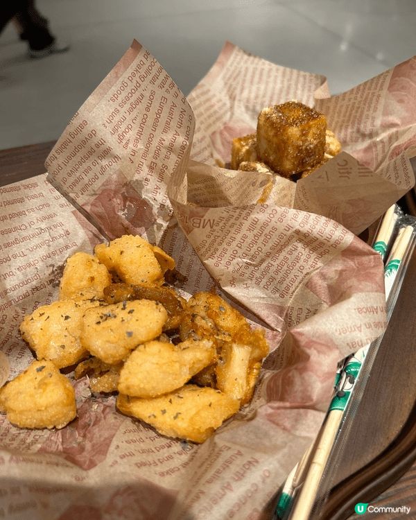 終於重溫了想念已久的綿綿冰！日式侘寂風裝潢質樸靜謐，坐得舒適...