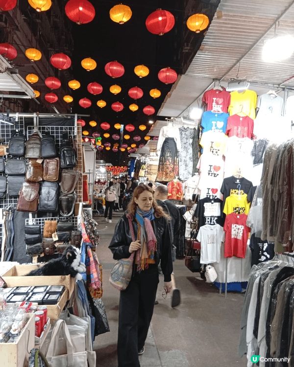 廟街是香港著名夜巿和旅遊景點，以前這裡很熱鬧，每日下午三點，...