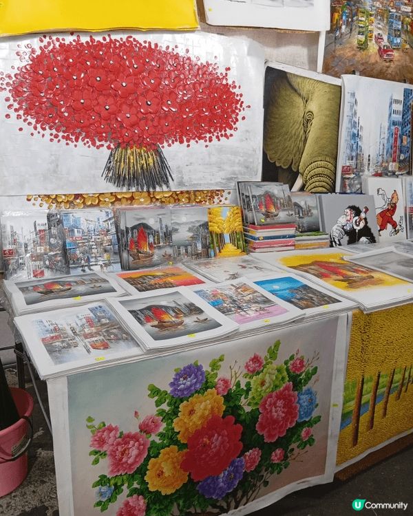 廟街是香港著名夜巿和旅遊景點，以前這裡很熱鬧，每日下午三點，...