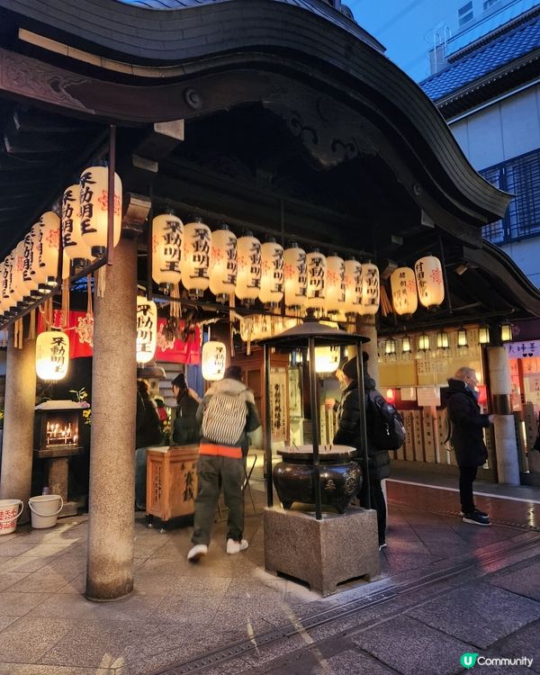 法善寺：青苔不動明王 🌧️