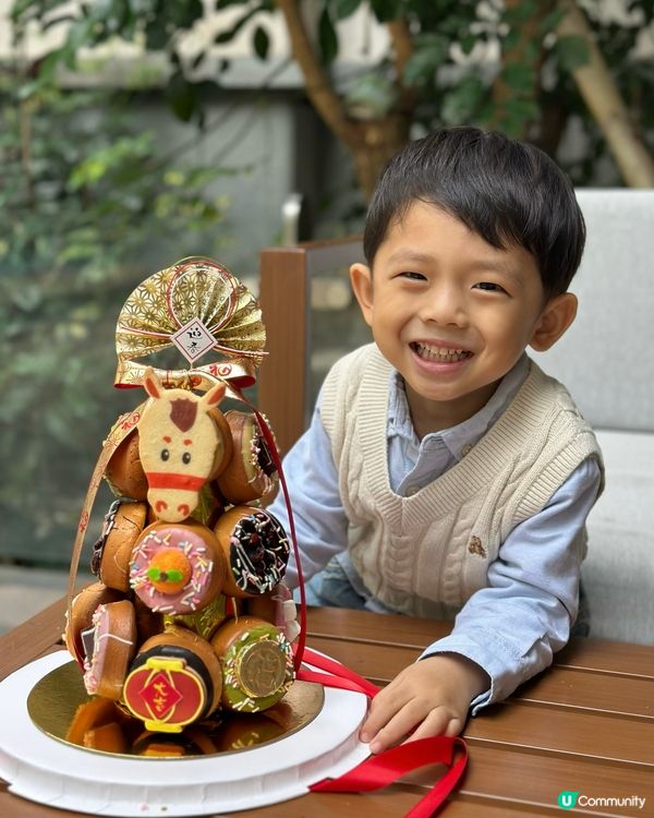 人氣爆燈馬年donut 塔  🐎✨