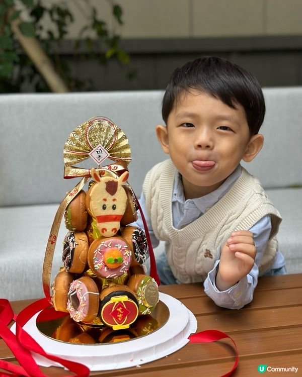 人氣爆燈馬年donut 塔  🐎✨