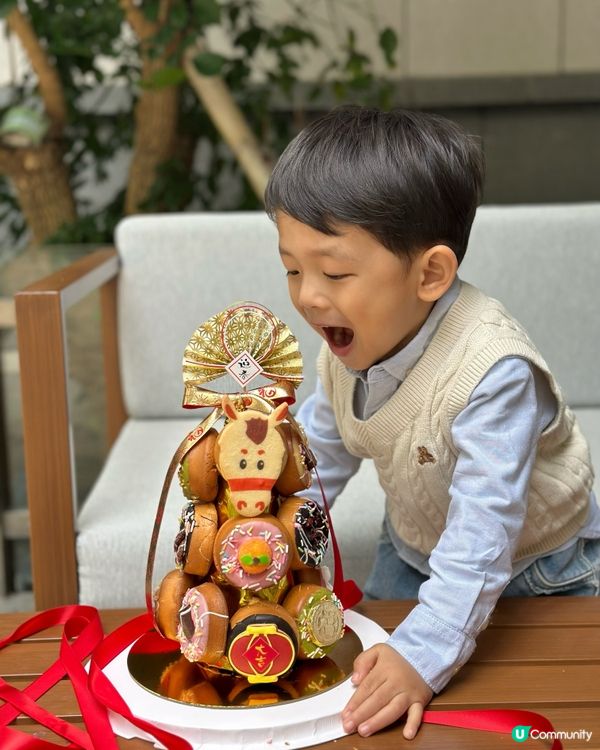 人氣爆燈馬年donut 塔  🐎✨