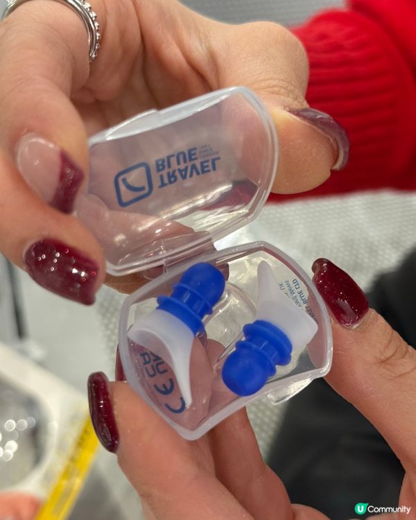 登機必備！舒服頸枕+收納斜背包😴🎒