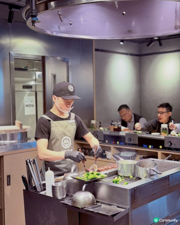 天氣凍冰冰,食返個熱辣辣嘅漢堡排暖下身🔥 今日嚟到沙田新城市...