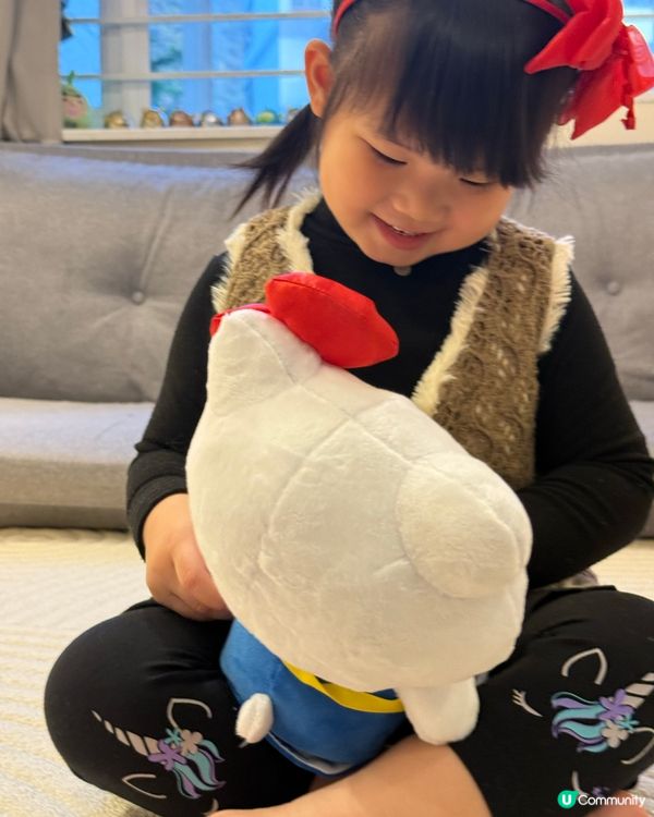 開心到癲咗！妹仔愛音樂公仔 🥰
