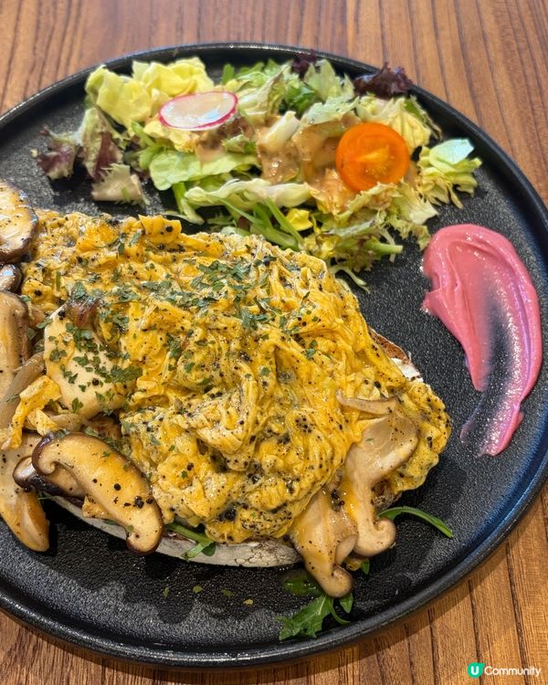 主食甜品都出色的Cafe🍽️有黑芝麻甜品!!