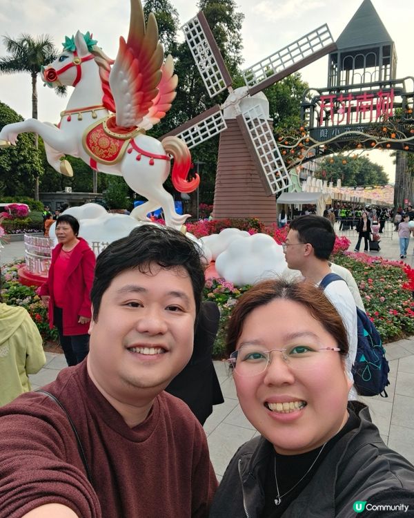 北上深圳荷蘭小鎮行花市，歎藍花賞金魚食打糕