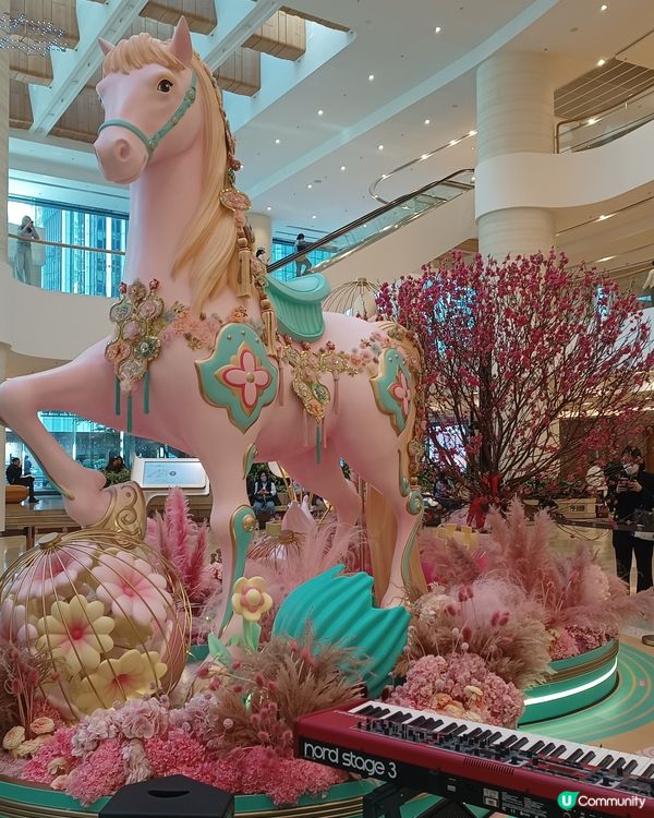 新年駿馬陪你行大運！🐴✨