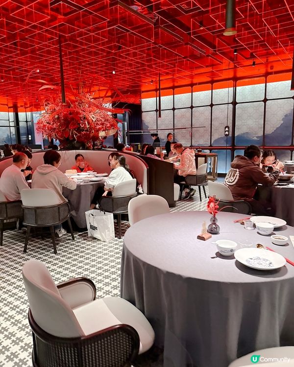 新派中式藝術風嘆北京烤鴨