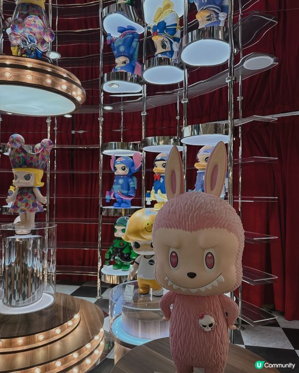 台北西門町Popmart 旗艦店