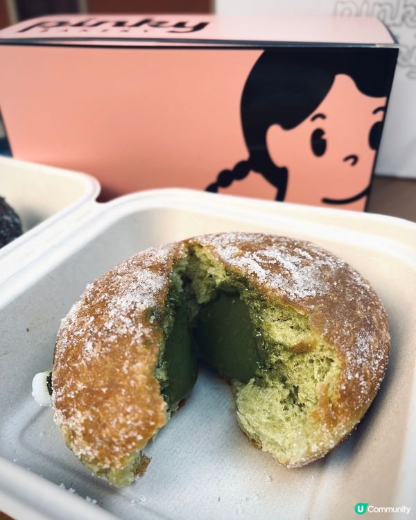 趕上黑芝麻甜品熱潮🍩爆餡流心冬甩 ✨