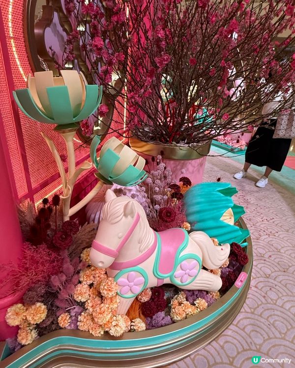 ［新年好去處］太古廣場迴旋木馬新年佈置