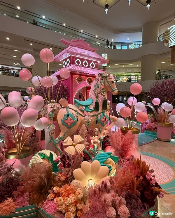 ［新年好去處］太古廣場迴旋木馬新年佈置