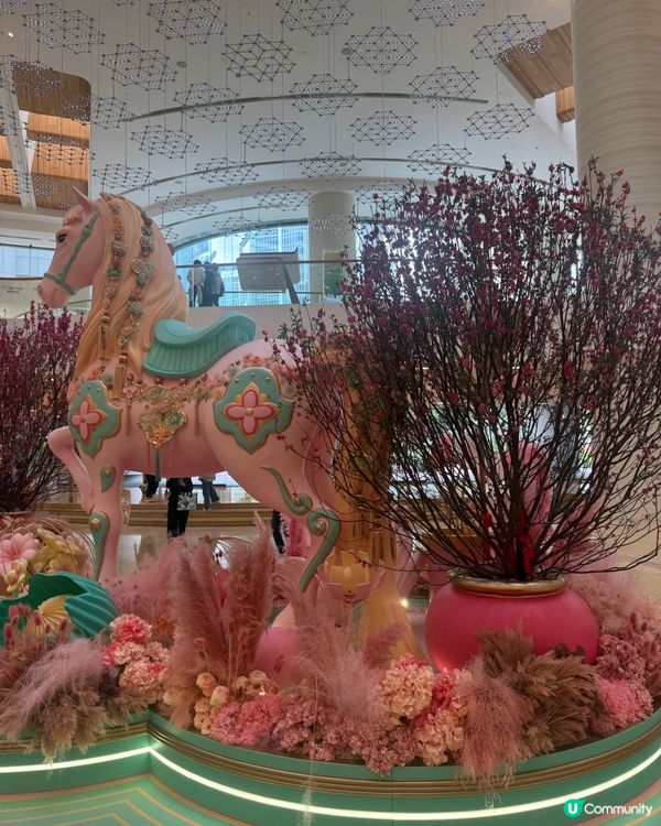 ［新年好去處］太古廣場迴旋木馬新年佈置