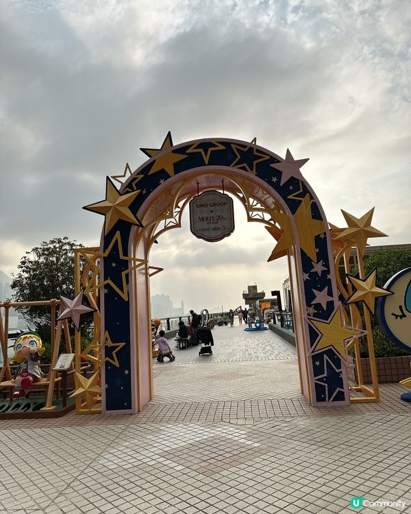 中港城限定！7米高MOLLY配維港日落夢幻感爆棚