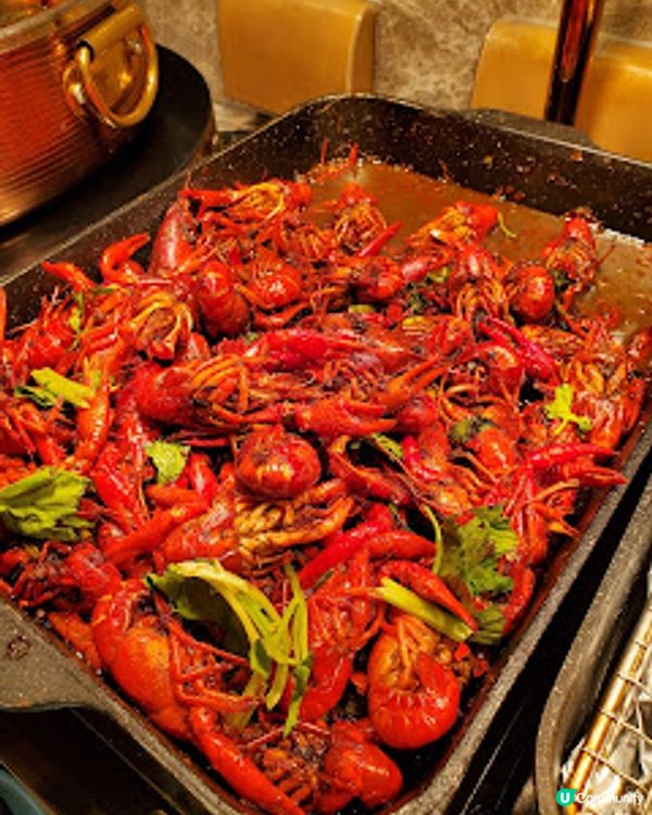 牛站：牛魔王同海鮮控嘅天堂，食到舔舔脷！