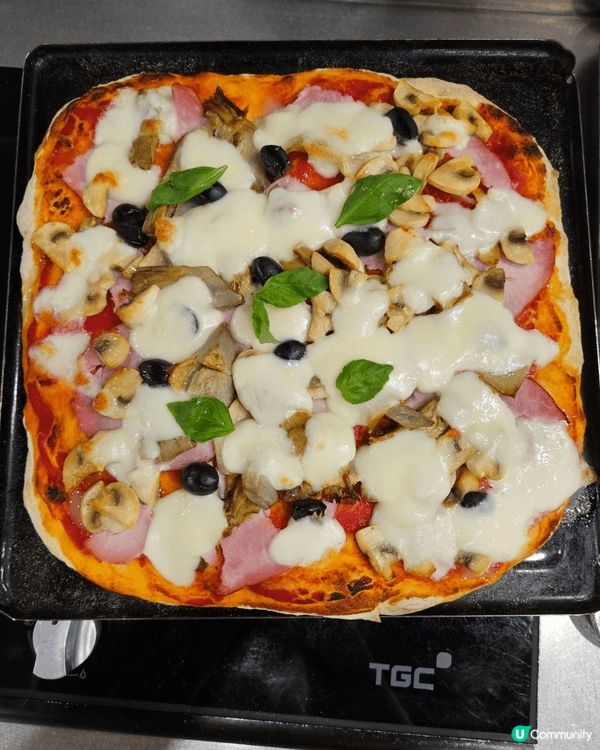 我好鍾意焗嘢食 尤其是麵包特別鍾意整pizza因為pizza...